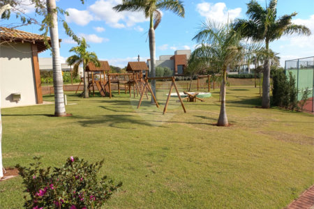 Terreno para venda no condomínio de alto padrão Damha Golf