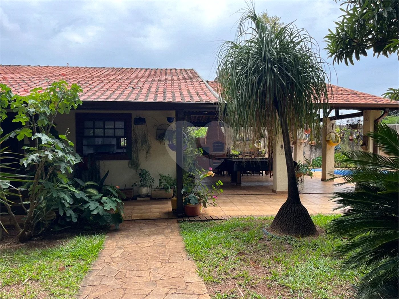 Chácara Espaçosa no Santa Rita com Área Gourmet, Sauna e Árvores Frutíferas