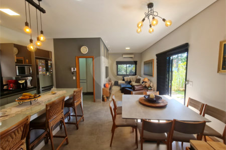 Casa com 4 dormitórios à venda, 214 m² por R$ 1.890.000 - Parque Arco Iris - Atibaia/SP