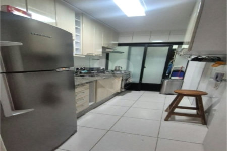 Apartamento com 69m² à venda na Moóca, 3 dormitórios, 1 suíte, 2 vagas, andar alto com vista livre, lazer completo