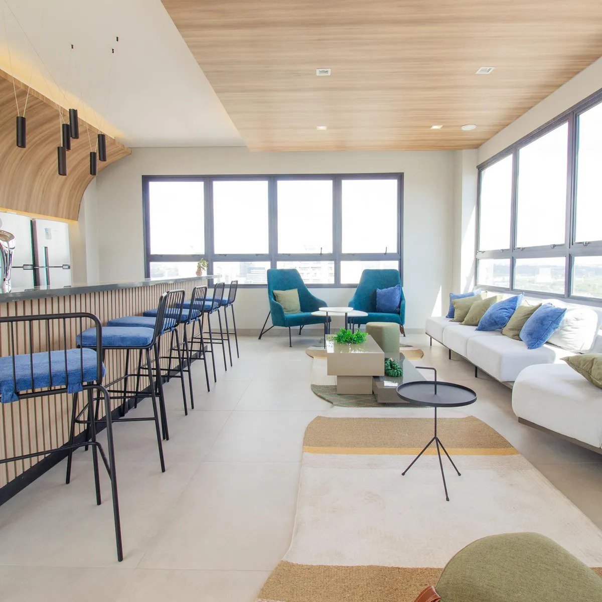 Studio de 26m² para alugar com 1 quarto mobiliado em Pinheiros próximo ao Metrô Faria Lima