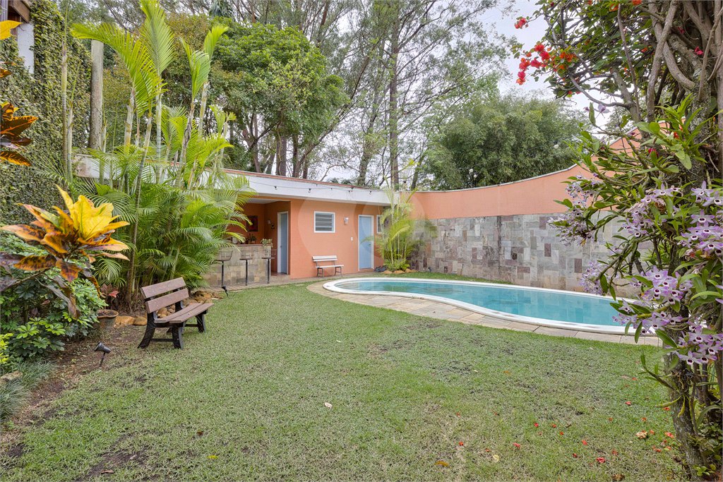 Casa com 4 quartos á venda no Jardim Marajoara, São Paulo - SP