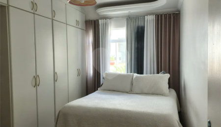 Casa à venda com 3 quartos, sendo 1 suíte,  em Jardim Country Club, Poços de Caldas, MG