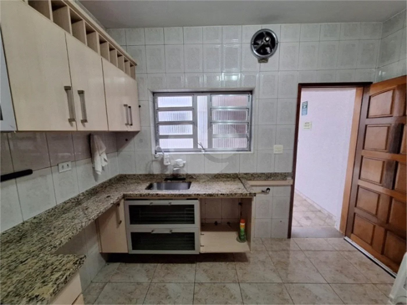 Sobrado com 2 dormitórios com 2 vagas de garagem
