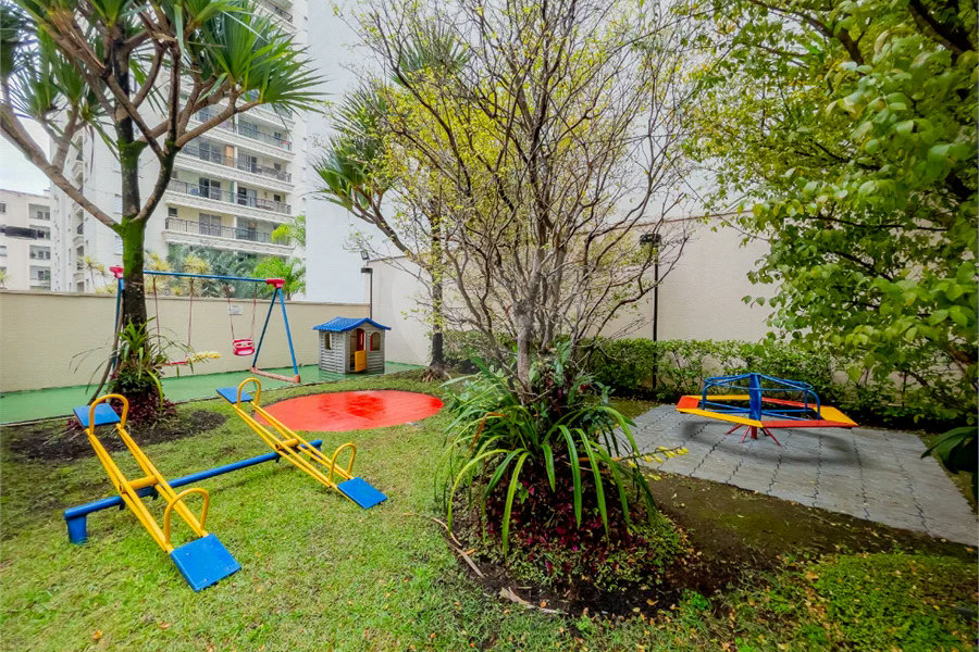**Apartamento reformado em Higienópolis | 75 m² | 2 dormitórios | 2 banheiros | 1 vaga**