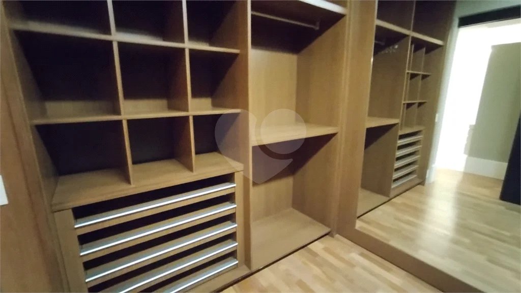 Á venda Apartamento Alto Padrão 5 suítes / 8 vagas 522m² Vila Nova Conceição