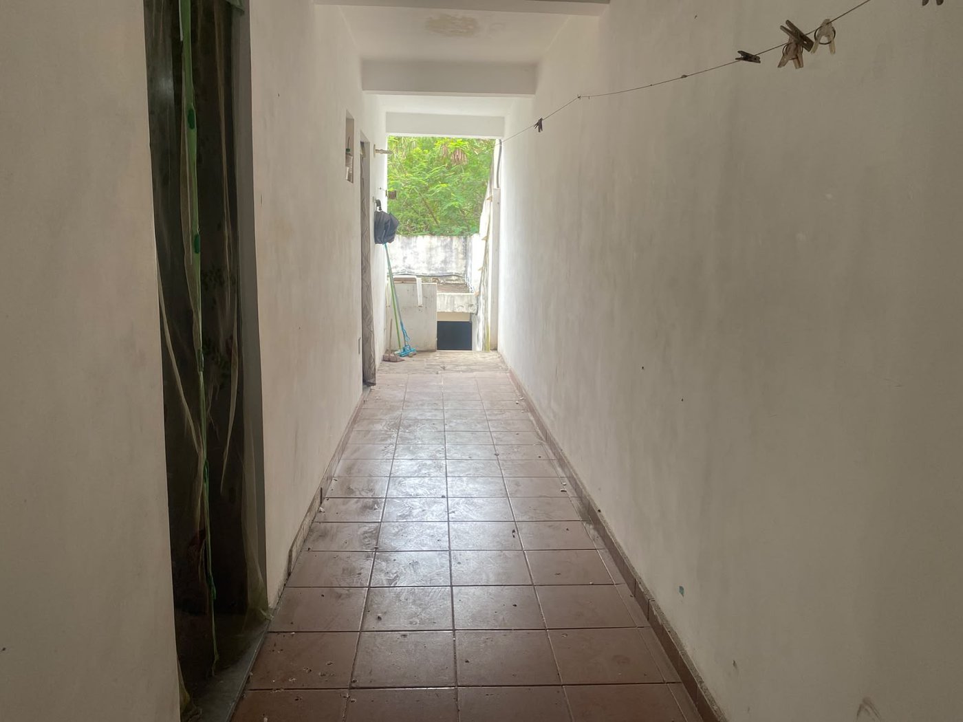Casa à venda com 2 quartos em Jardim Alvorada, oportunidade para investidor