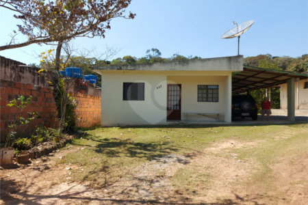 Chácara à venda com 4 quartos em Área Rural de Louveira, Louveira, SP