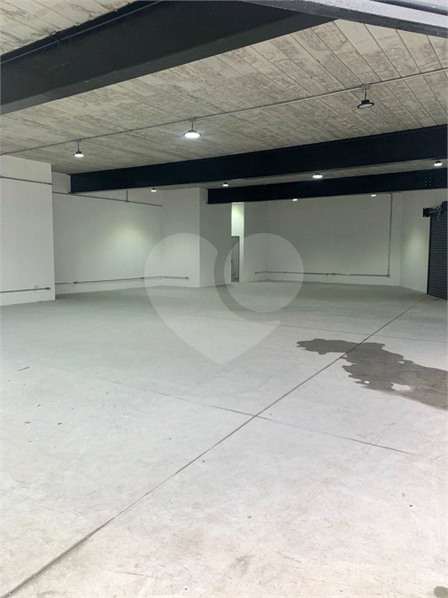 PRÉDIO / GALPÃO COMERCIAL À VENDA OU LOCAÇÃO Jardim Arapongas • Guarulhos/SP