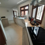 3 AMPLAS SUITES MAIS ECRITORIO MUITO VERDE E AMPLO QUINTAL