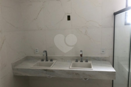 Casa à venda com 3 suítes no condomínio Parque Faber IV, São Carlos - SP