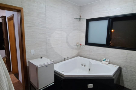 Casa térrea no Condomínio Jardim Botânico , localizado na cidade Bady Bassit/SP .