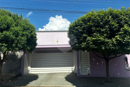Casa á venda no bairro Itamarati