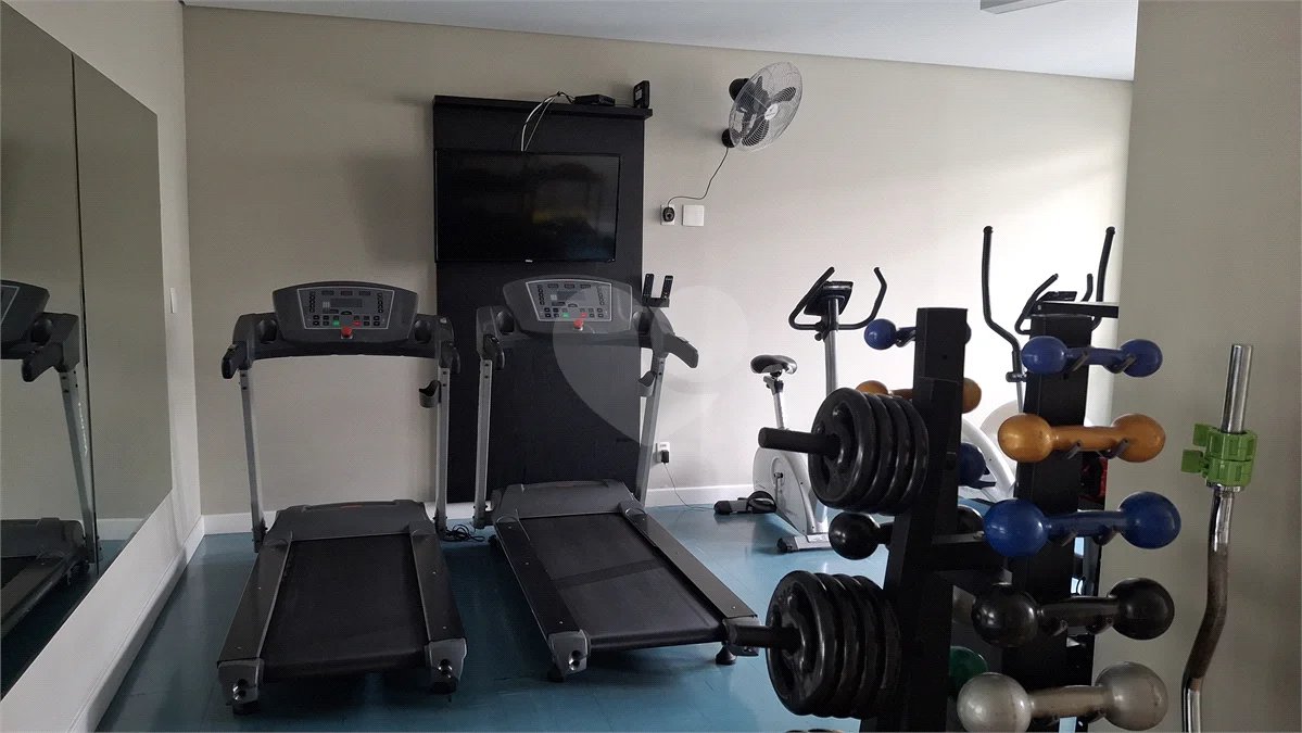 Apartamento com 2 vagas no Campo Belo