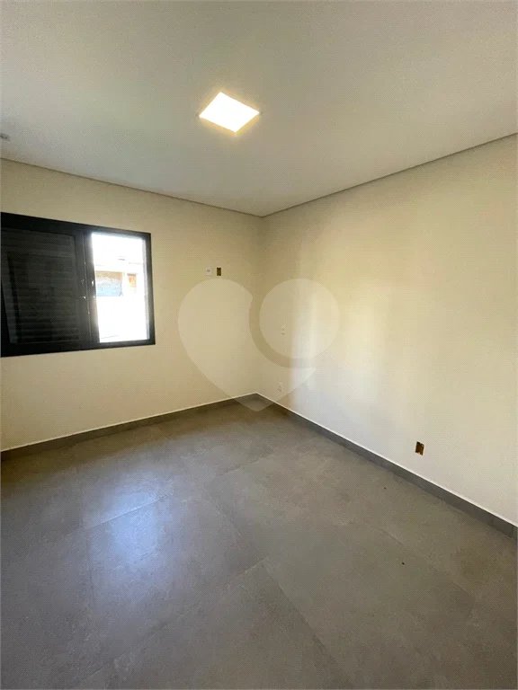Casa à venda com 3 quartos, sendo 1 suíte,  em Portal do Bosque, Louveira, SP
