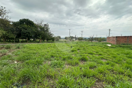 Terreno á venda, com 197m2, no Bairro Parque Primavera em São Carlos.