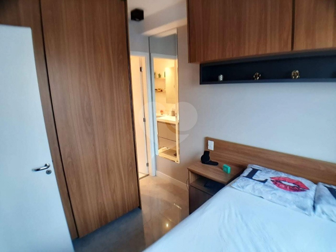 Apartamento à venda no Brás, 1 suíte, garagem
