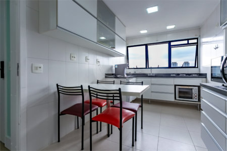 Apartamento à venda com 3 suítes em Vila Mascote, São Paulo, SP