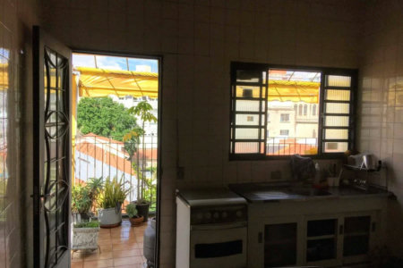 Prédio Comercial na Rua Domingos de Morais-multicomércio - proximo ao largo Ana Rosa.