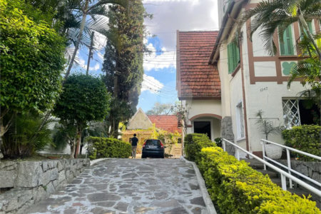 Sobrado à venda com 4 quartos, sendo 2 suítes, em Alto da Lapa, São Paulo, SP