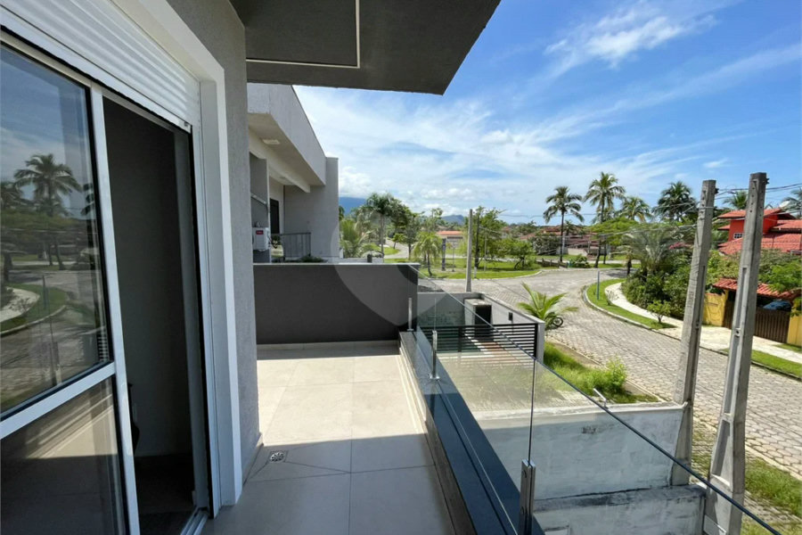 Casa à venda ou para alugar com 3 suítes em Morada da Praia, Bertioga, SP