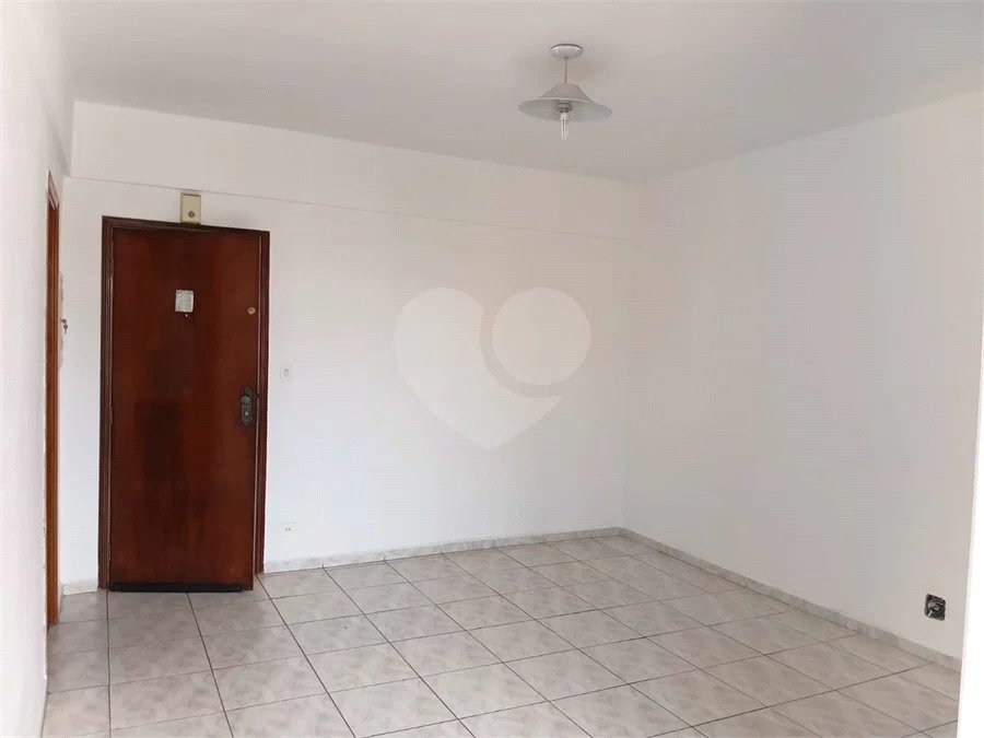 Apartamento à venda ou para alugar com 2 quartos, sendo 1 suíte,  no Centro, São Roque, SP