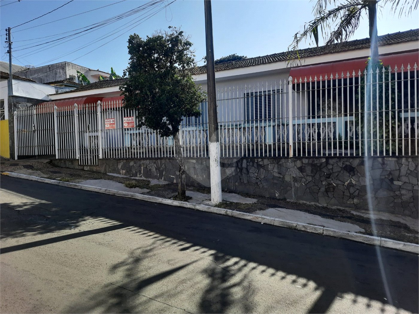 Linda Casa muito bem localizado na rua três na cidade de Rio Claro