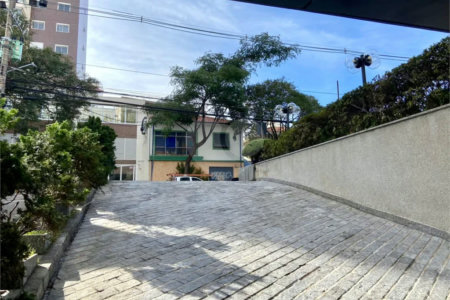 SALA COMERCIAL 55m2 Á VENDA NA VILA MARIANA (LADO DIREITO)