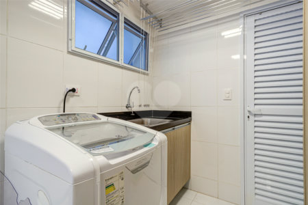 Casa à venda com 4 quartos, sendo 2 suítes, no condomínio Residencial Terras Altas, São Paulo - SP