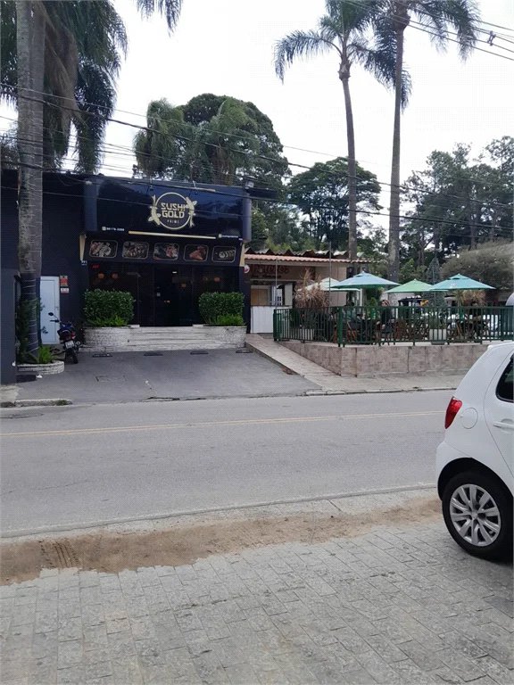 Alugo Loja com 82,00 metros na GRANJA VIANA
