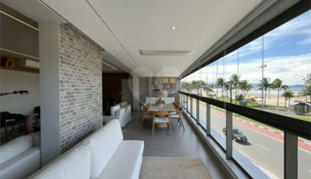 Apartamento à venda com 3 quartos, sendo 1 suíte,  no Centro, Bertioga, SP