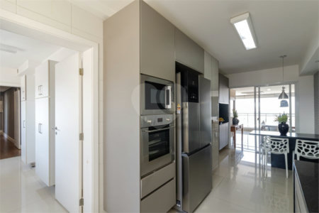 APARTAMENTO IPIRANGA COM 4 SUÍTES E 3 VAGAS - REFORMADO!