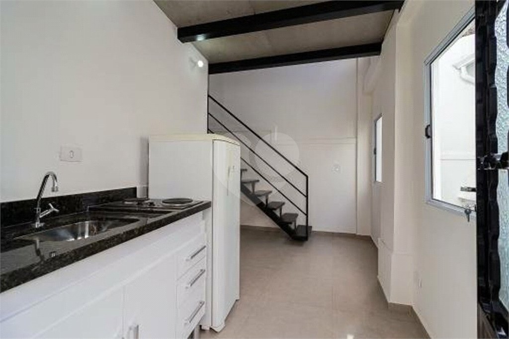 Condomínio com 12 studios , 310m² de área , à venda no bairro do Cambucí.
