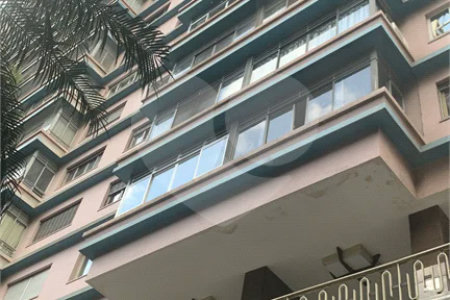 Edifício Louvre | Apartamento Neoclássico de 425m² à Venda na Praça da República — Centro de São Paulo
