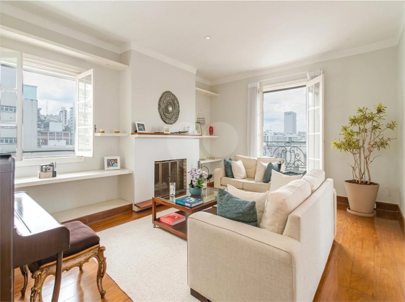 Cobertura Duplex no Jardim America com 578m² com 4 Suítes e elevador
