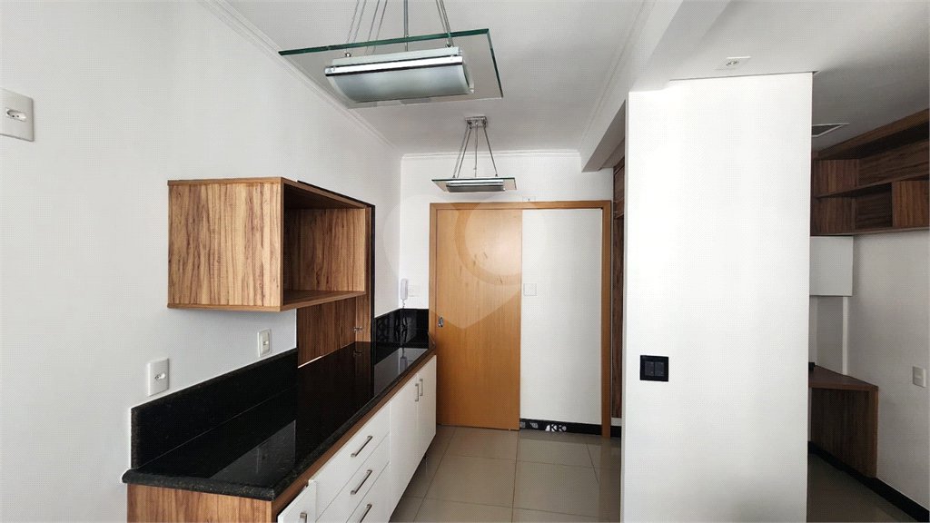 Apartamento no Condomínio Edifício Manaus em Ribeirão Preto para Venda