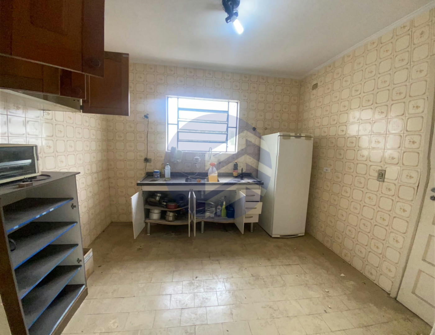 Casa à venda com 2 quartos em Jardim Alvorada, oportunidade para investidor