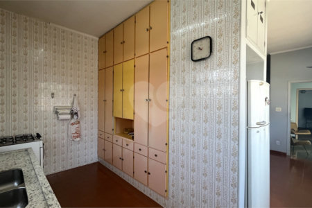 Casa Térrea com 3 dormitórios no Centro de Atibaia