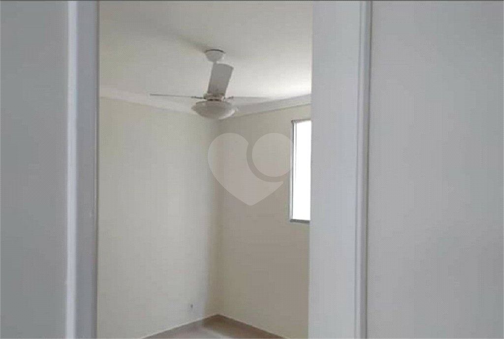 Apartamento no Condomínio Monte Nevada.