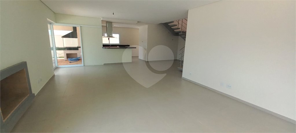 Casa à venda com 3 suítes em Santa Isabel, Louveira, SP