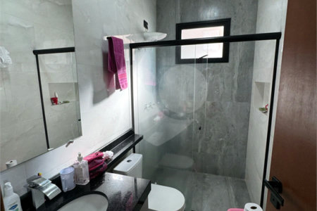 Casa à Venda no Bairro Santa Júlia – Ampla, Moderna e Bem Localizada