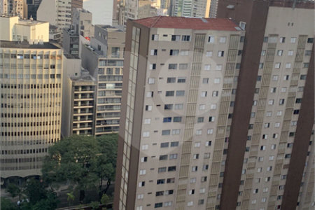 Edifício Louvre | Apartamento Neoclássico de 425m² à Venda na Praça da República — Centro de São Paulo