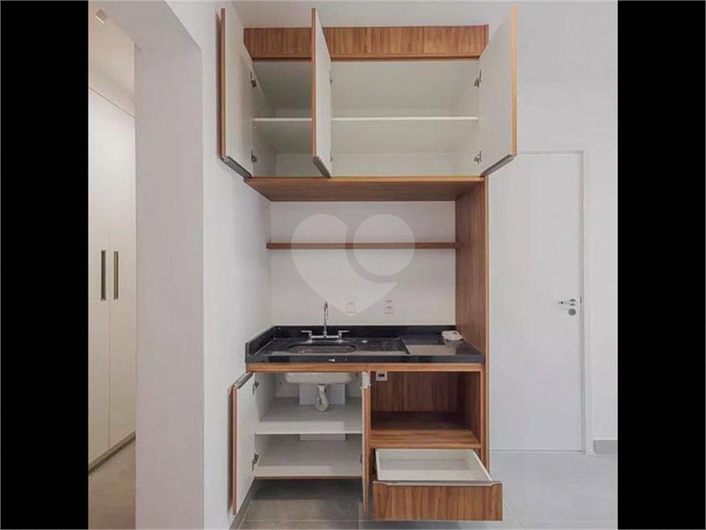 Praticidade e Localização em Perdizes: Apartamento Compacto de 30 m²!