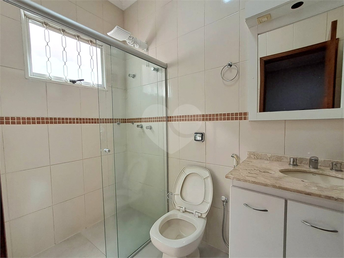 Casa à venda próxima ao SESC com 3 suites