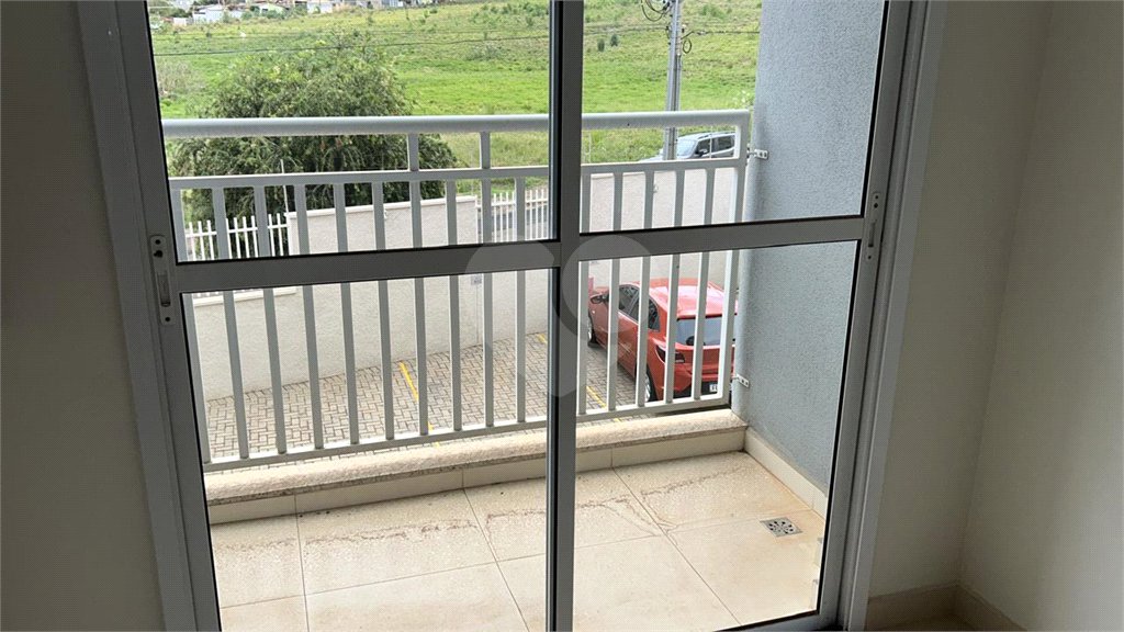 Apartamento a venda de 02 dormitórios