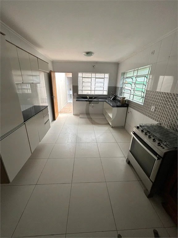 Sobrado em São Paulo com 140m², 4 dormitórios e 2 vagas de garagem