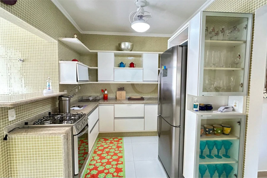 Apartamento à venda com 4 quartos, sendo 2 suítes,  em Riviera de São Lourenço, Bertioga, SP