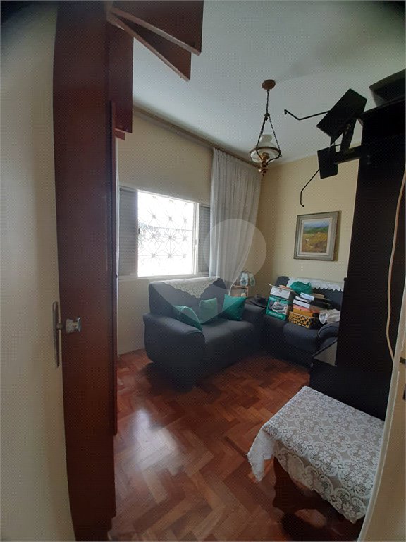 Casa terrea para venda no bairro Palmas do Tremembe.