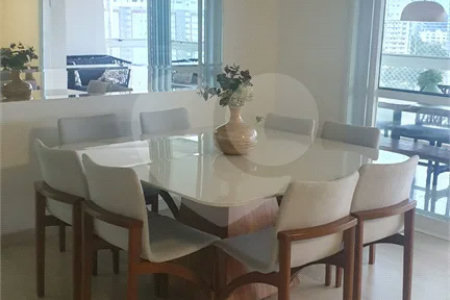 Apartamento maravilhoso na Mooca com 151m e 3 dormitórios,2 suítes e 3 vagas..