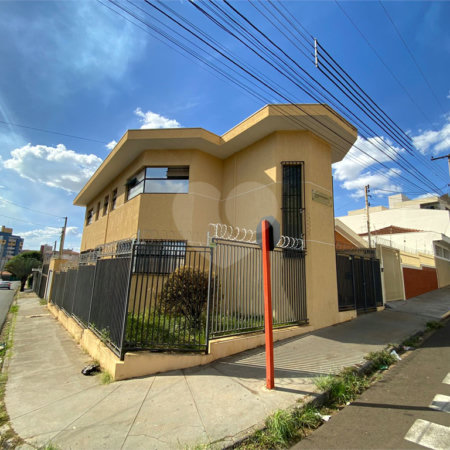 Casa comercial a venda perto da Santa Casa